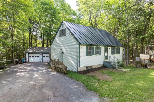 $339,000 | 161 Pamela Drive, Winthrop, ME 04364