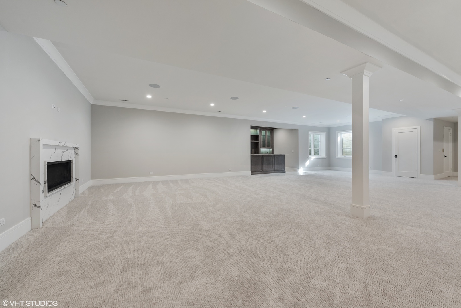 885 Private Road Winnetka, IL 60093 - Photo 20 of 35 a view of an empty room