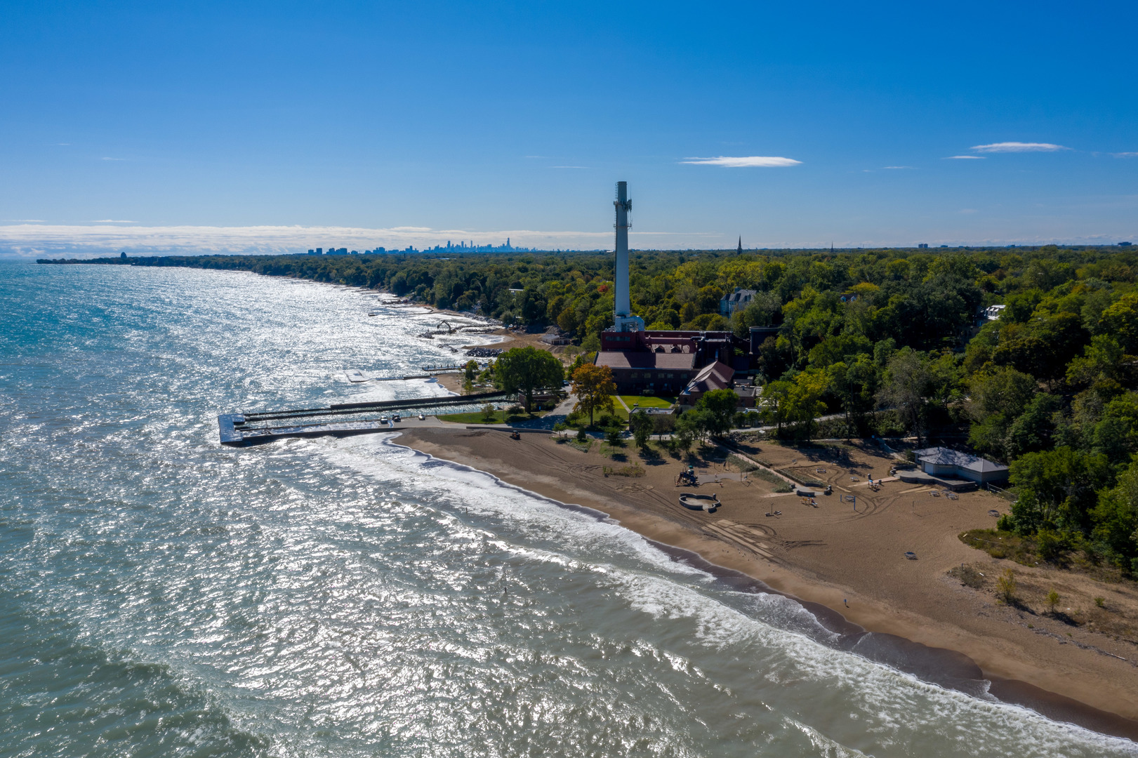 885 Private Road Winnetka, IL 60093 - Photo 28 of 35 a view of a dry yard with wooden fence