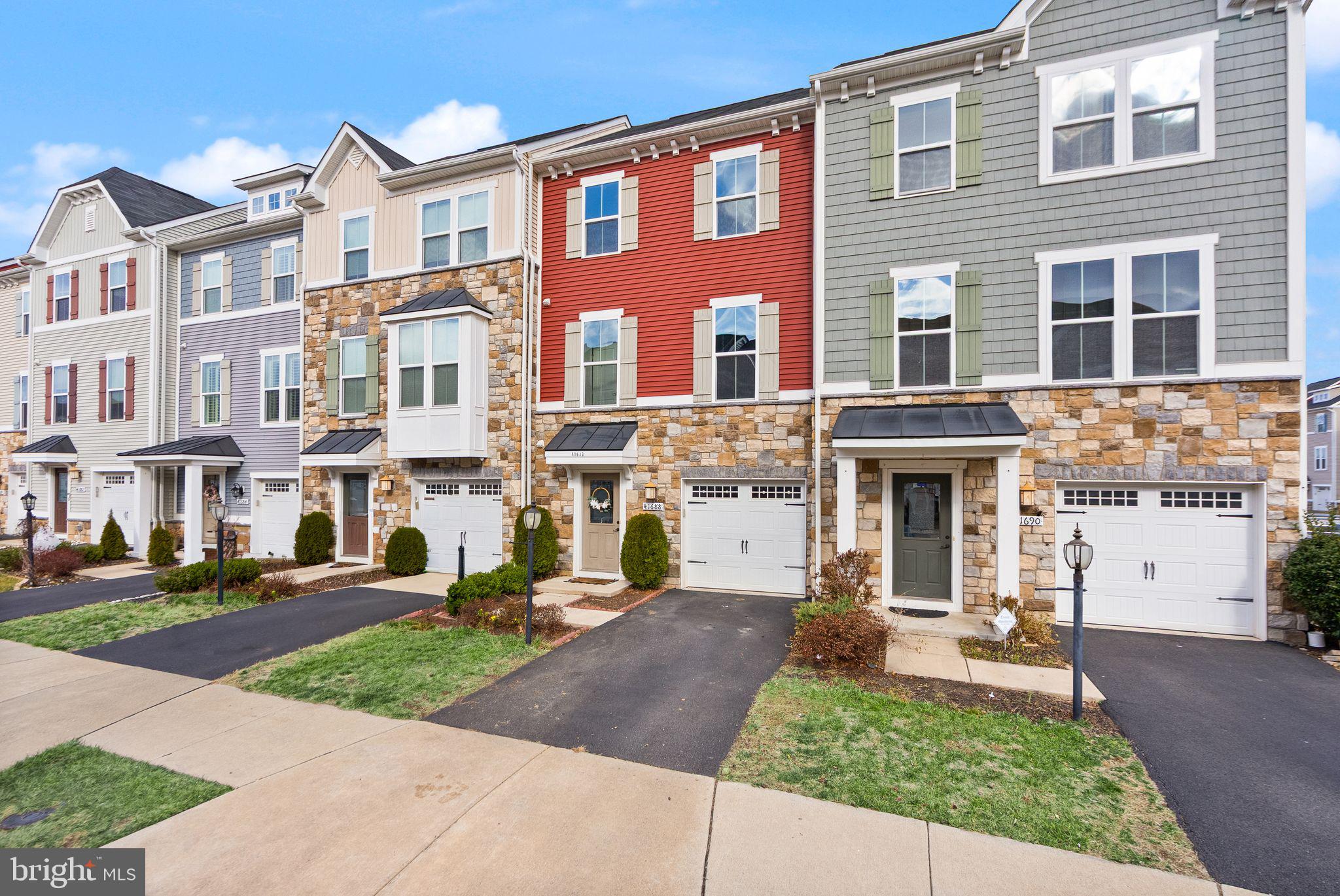 41688 McMonagle Square Aldie, VA 20105 - Photo 3 of 59