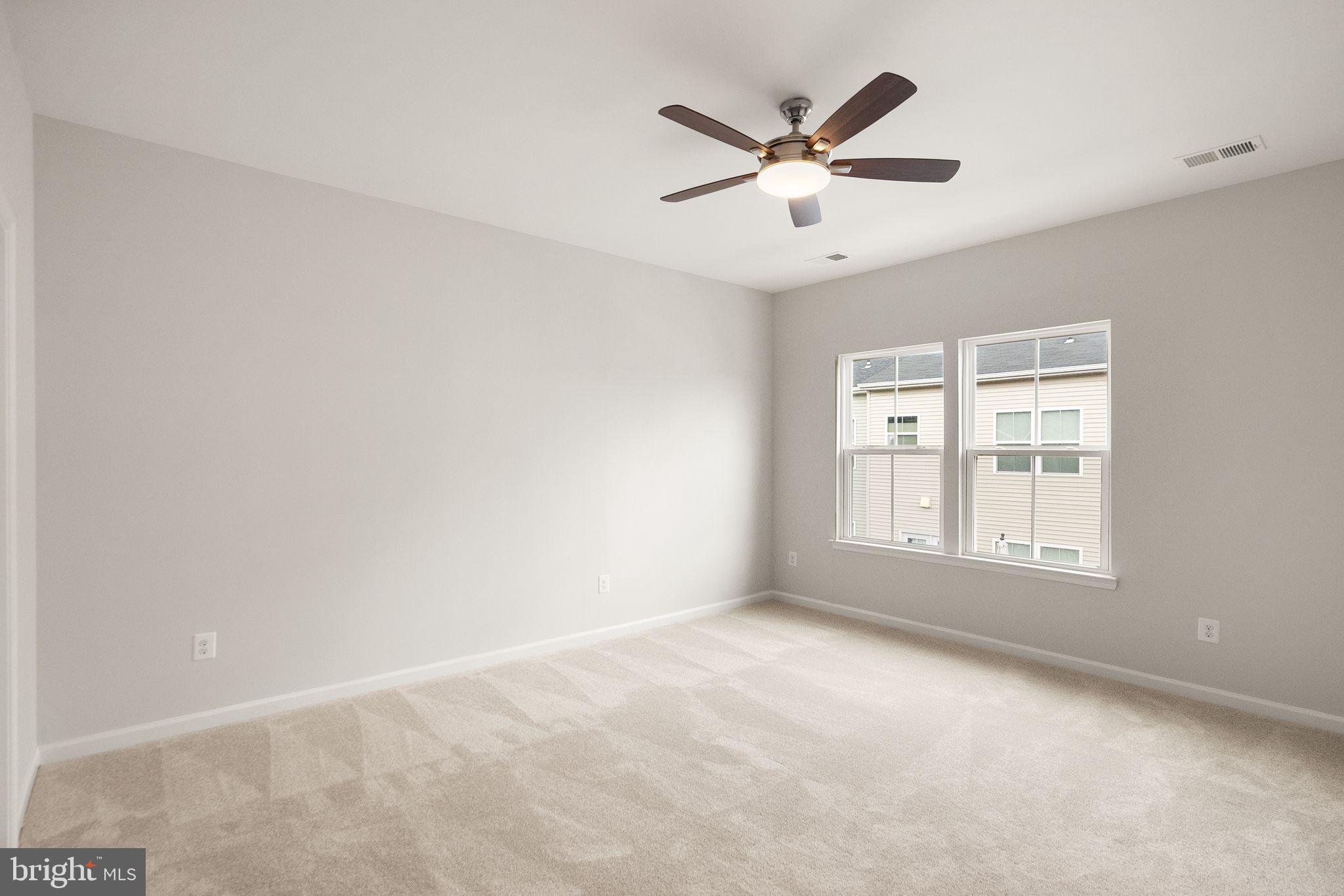 41688 McMonagle Square Aldie, VA 20105 - Photo 37 of 59 an empty room with a window