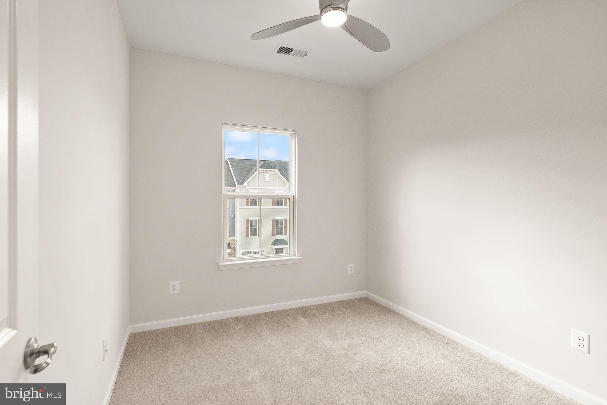 41688 McMonagle Square Aldie, VA 20105 - Photo 46 of 59 an empty room with a window