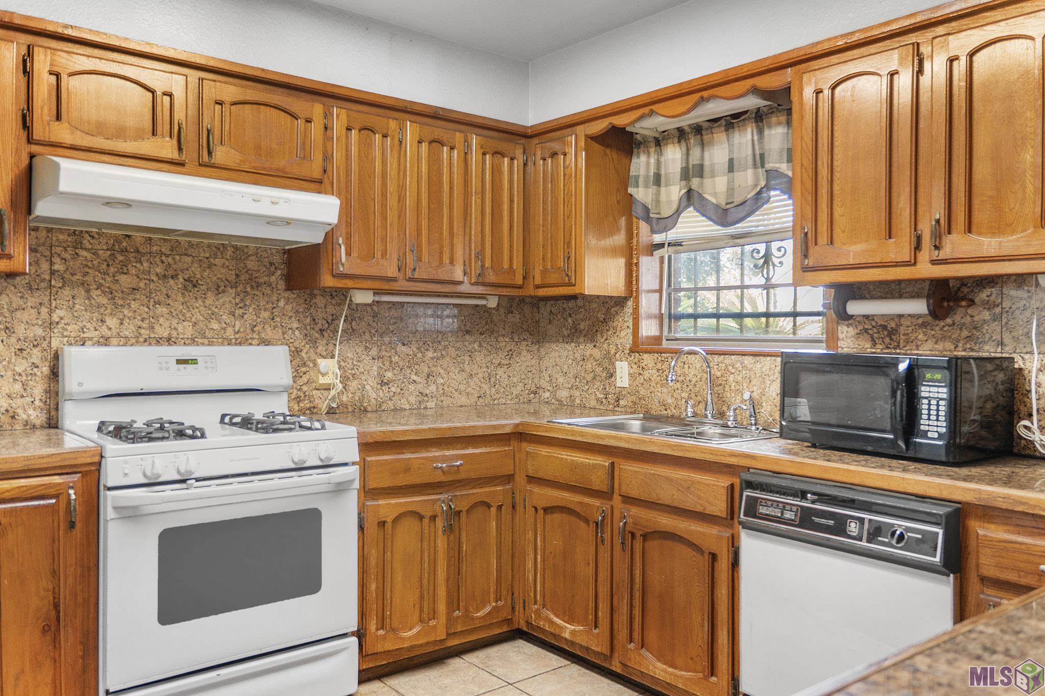 934 Marsh Street Baton Rouge, LA 70807 - Photo 12 of 31