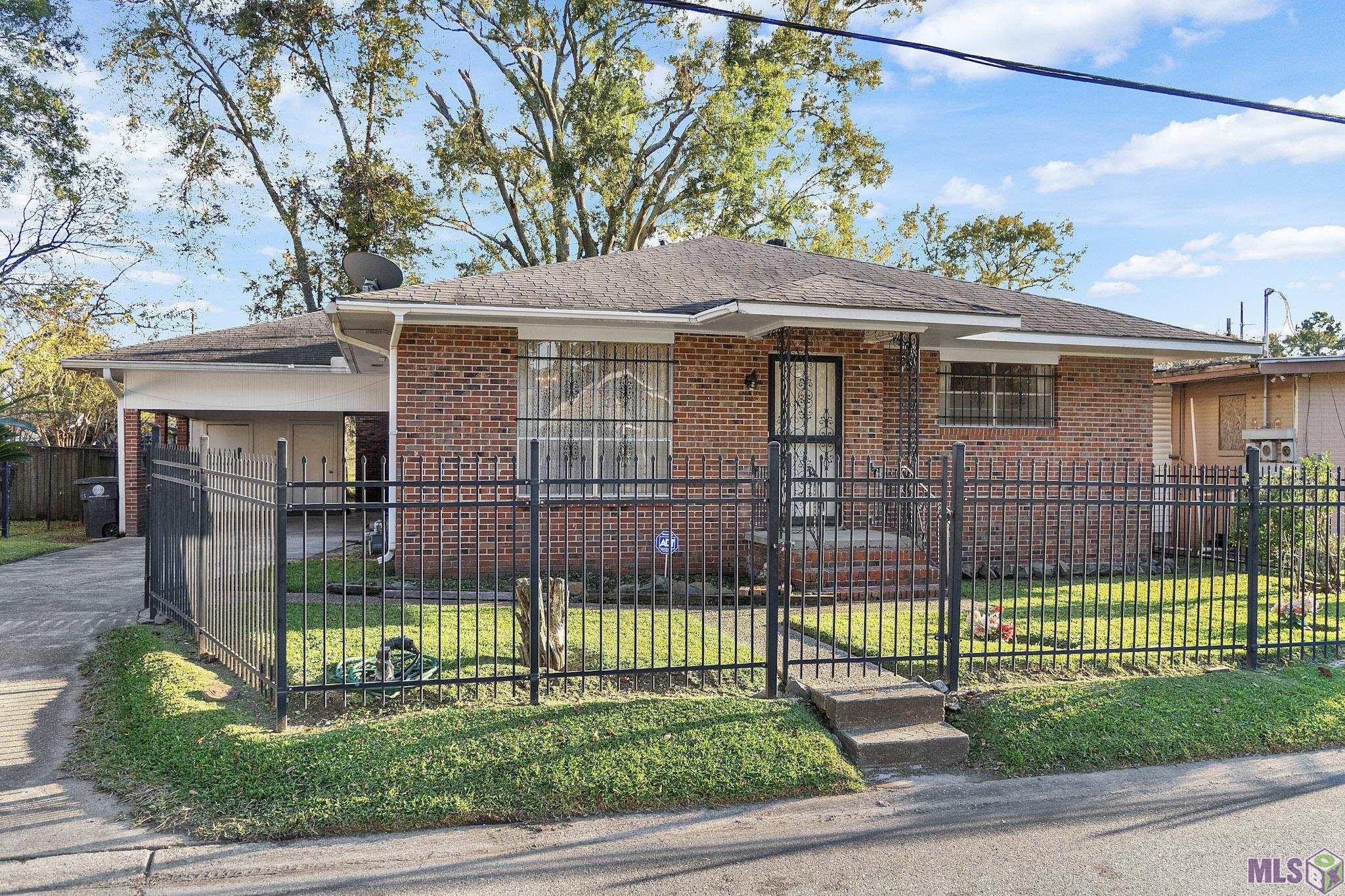 934 Marsh Street Baton Rouge, LA 70807 - Photo 2 of 31