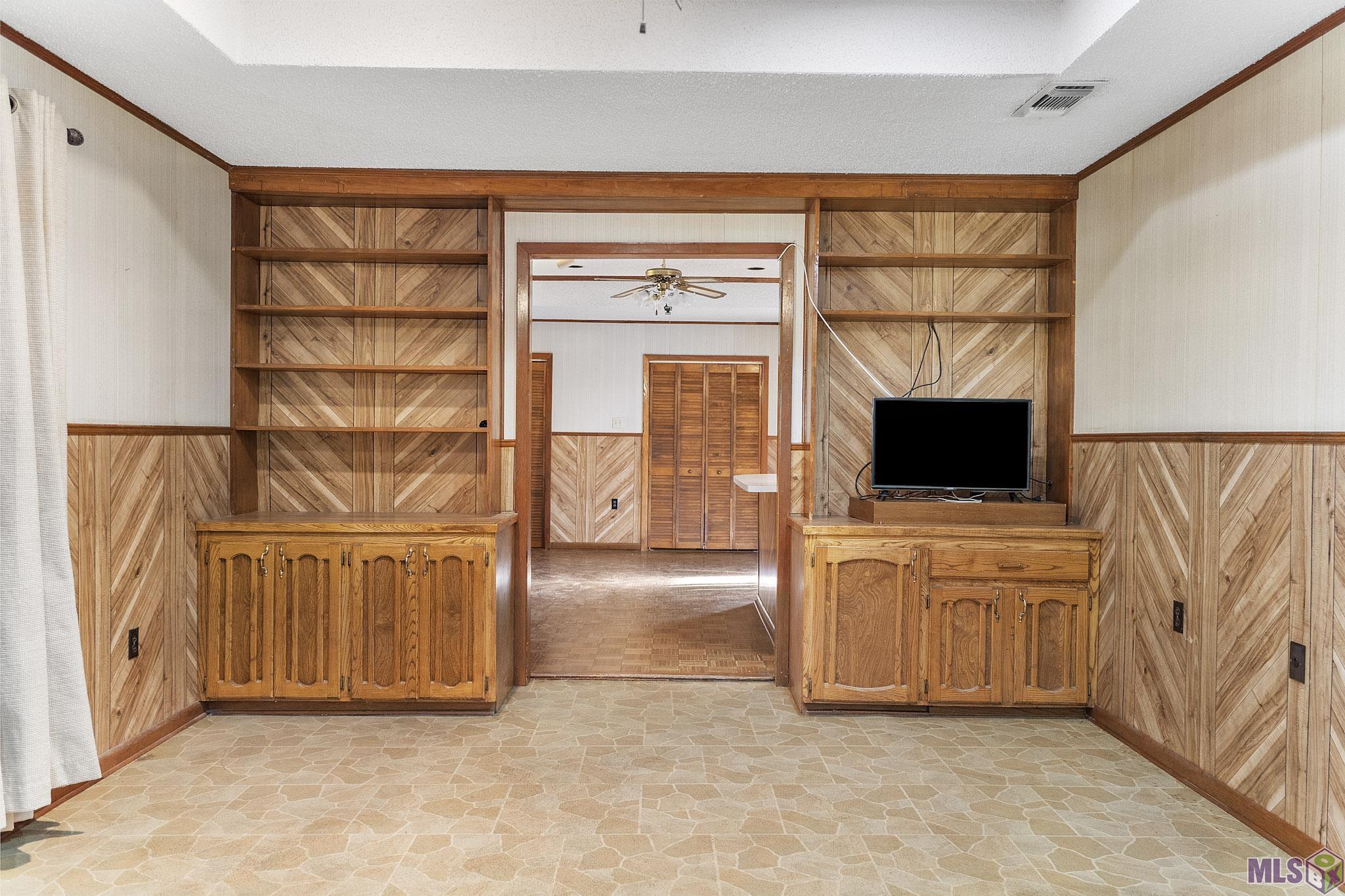 934 Marsh Street Baton Rouge, LA 70807 - Photo 9 of 31