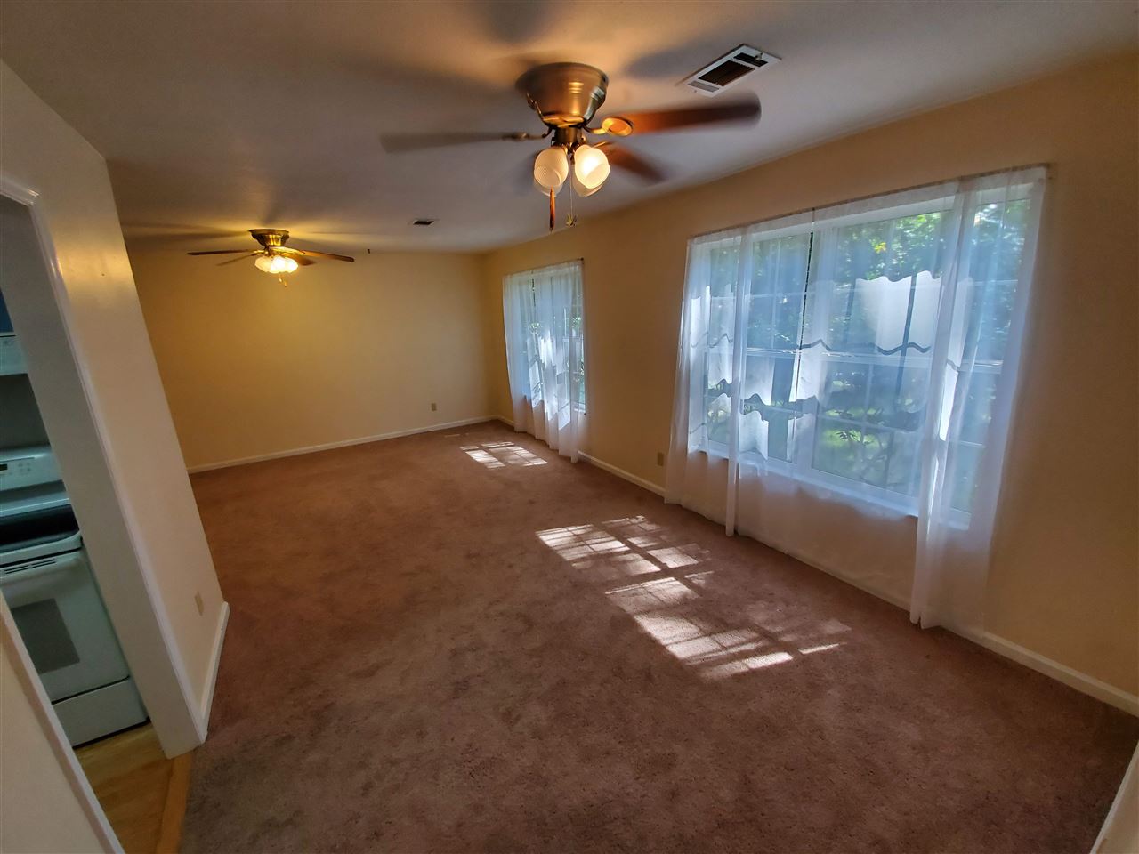 1827 Aaron Road Tallahassee, FL 32303 - Photo 17 of 36 Gallery Image 17