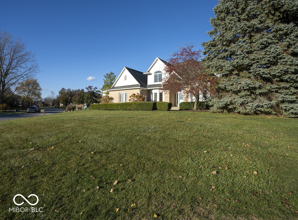 13798 Beam Ridge Drive Fishers, IN 46055 - Photo 3 of 60 Gallery Image 3