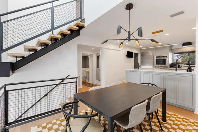 $1,325,000 | 5 Port Royal Way, Pensacola, FL 32502