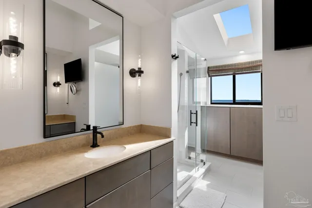 $1,325,000 | 5 Port Royal Way, Pensacola, FL 32502