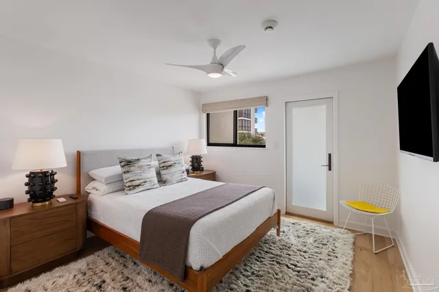 $1,325,000 | 5 Port Royal Way, Pensacola, FL 32502