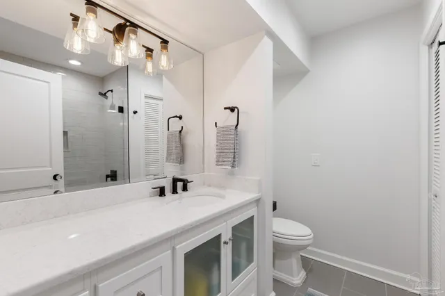 $1,325,000 | 5 Port Royal Way, Pensacola, FL 32502