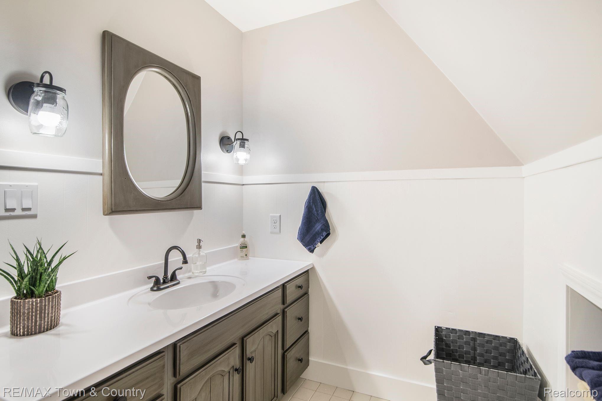 7230 North Seymour Road Flushing, MI 48433 - Photo 22 of 49 8T2JeP9g.jpeg