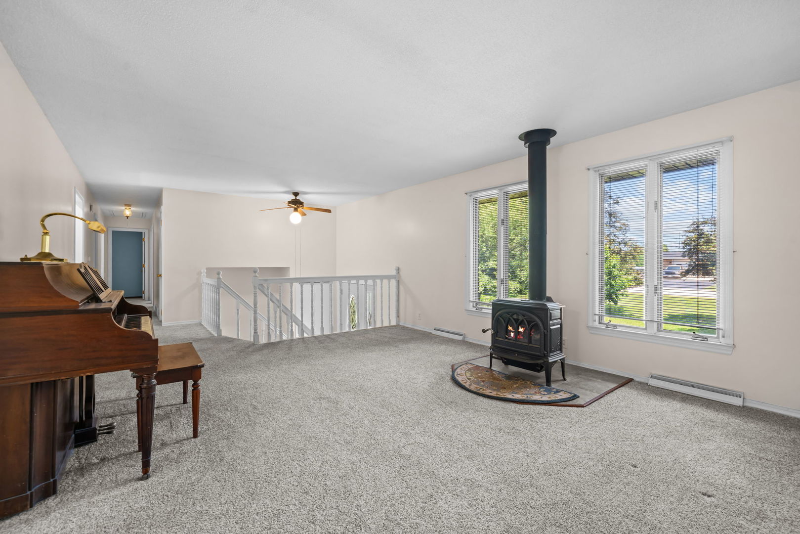 5748 South Skare Road Rochelle, IL 61068 - Photo 13 of 45 a view of a livingroom with furniture and windows
