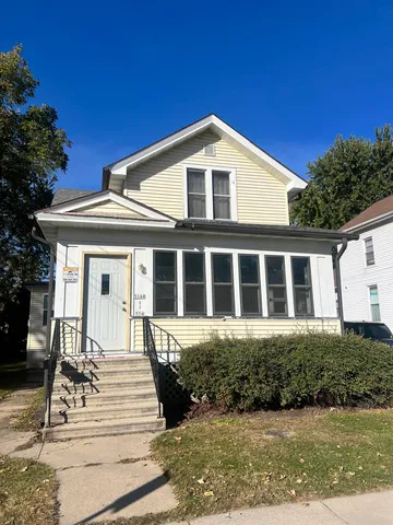 $265,000 | 514 West Irving Avenue, Oshkosh, WI 54901