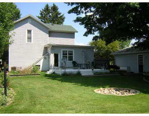 22590 Riley Road Lakeville, IN 46536 - Photo 2 of 8 Gallery Image 2
