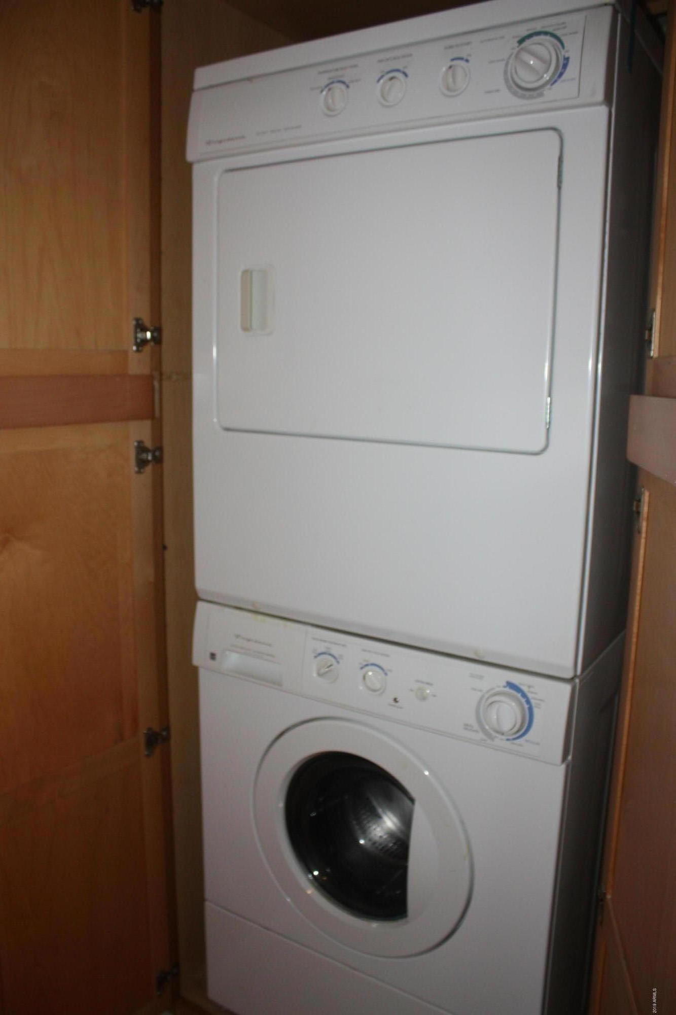 3825 East Camelback Road, Unit 281 Phoenix, AZ 85018 - Photo 16 of 19 washer dryer