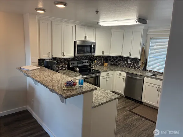 $245,000 | 2900 West Marina Drive, Unit 201, Moses Lake, WA 98837