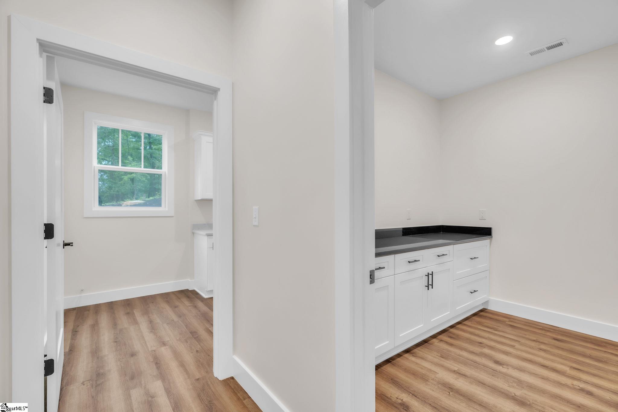 800 Glassy Road Landrum, SC 29356 - Photo 10 of 32