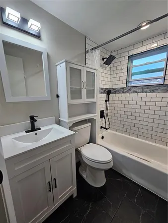 $1,995 | 4849 Camphor Avenue, Sarasota, FL 34231