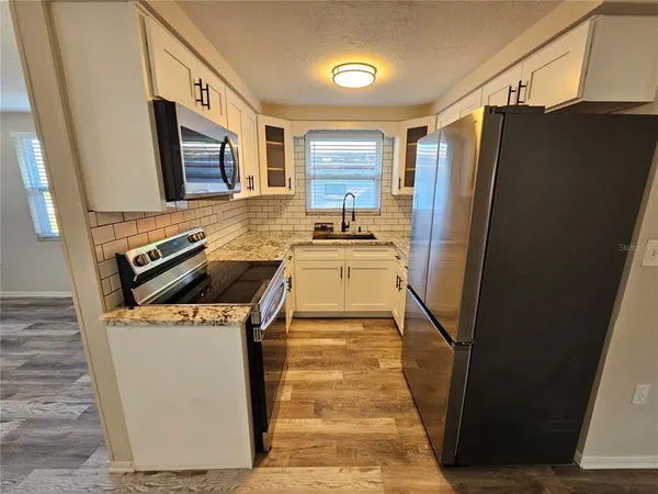 $1,995 | 4849 Camphor Avenue, Sarasota, FL 34231