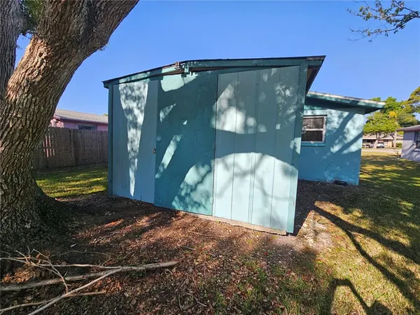 $1,995 | 4849 Camphor Avenue, Sarasota, FL 34231