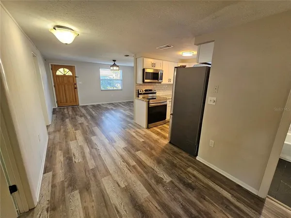 $1,995 | 4849 Camphor Avenue, Sarasota, FL 34231