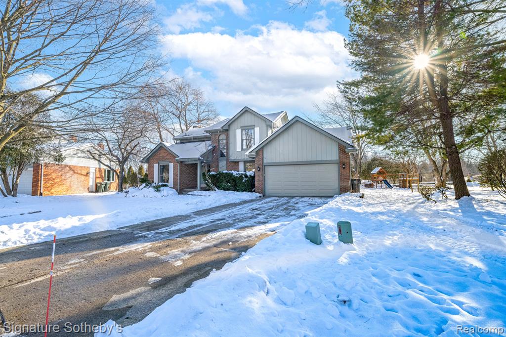 1487 Antler Court Rochester, MI 48309 - Photo 2 of 40