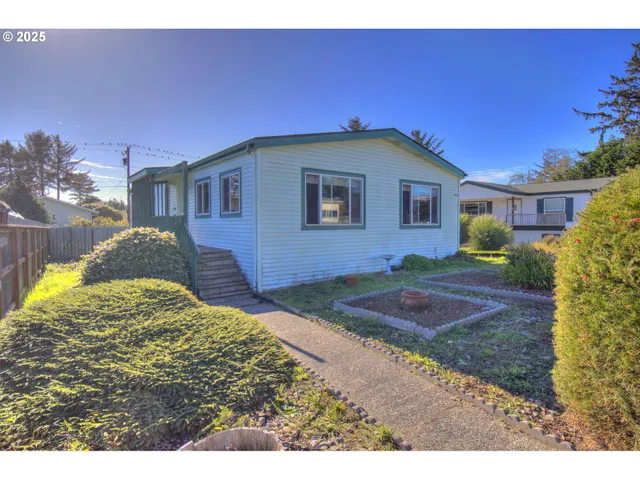 $324,000 | 1109 Rowland Lane, Brookings, OR 97415