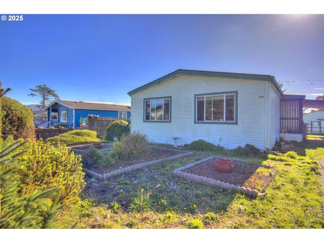 $324,000 | 1109 Rowland Lane, Brookings, OR 97415