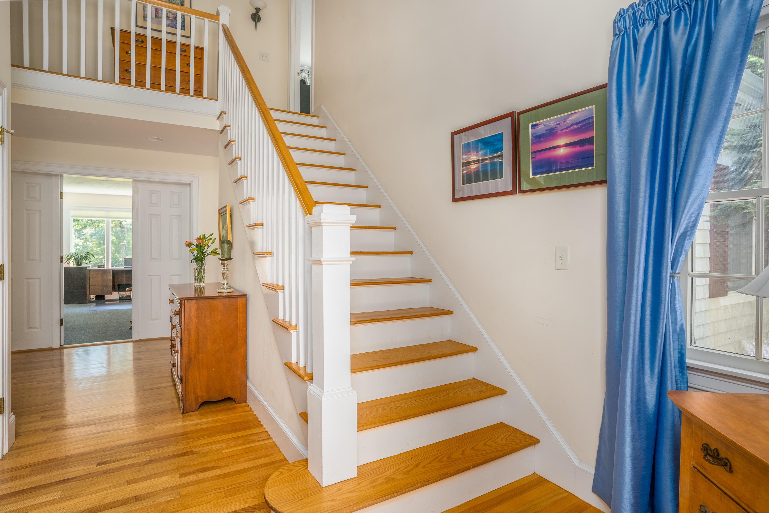 4 Harding Lane Harwich, MA 02645 - Photo 7 of 42 foyer2