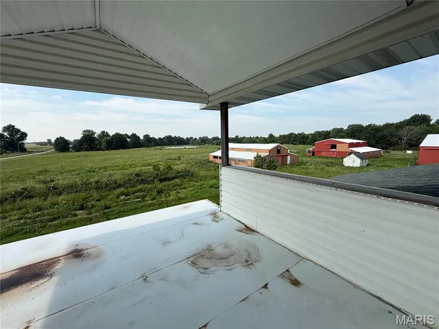 $395,000 | 29595 Highway 3, La Plata, MO 63549