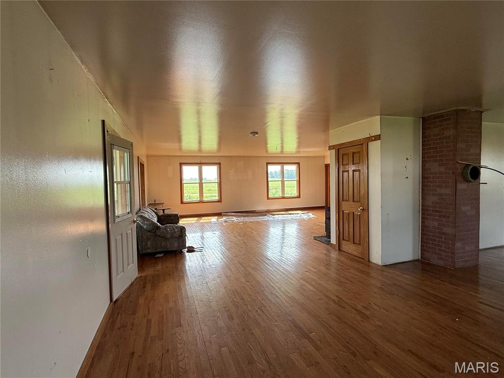 29595 Highway 3 La Plata, MO 63549 - Photo 5 of 41