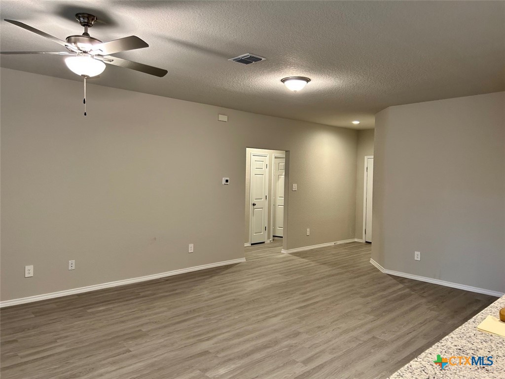 3208 Ridge Rover Seguin, TX 78155 - Photo 3 of 16 Gallery Image 3