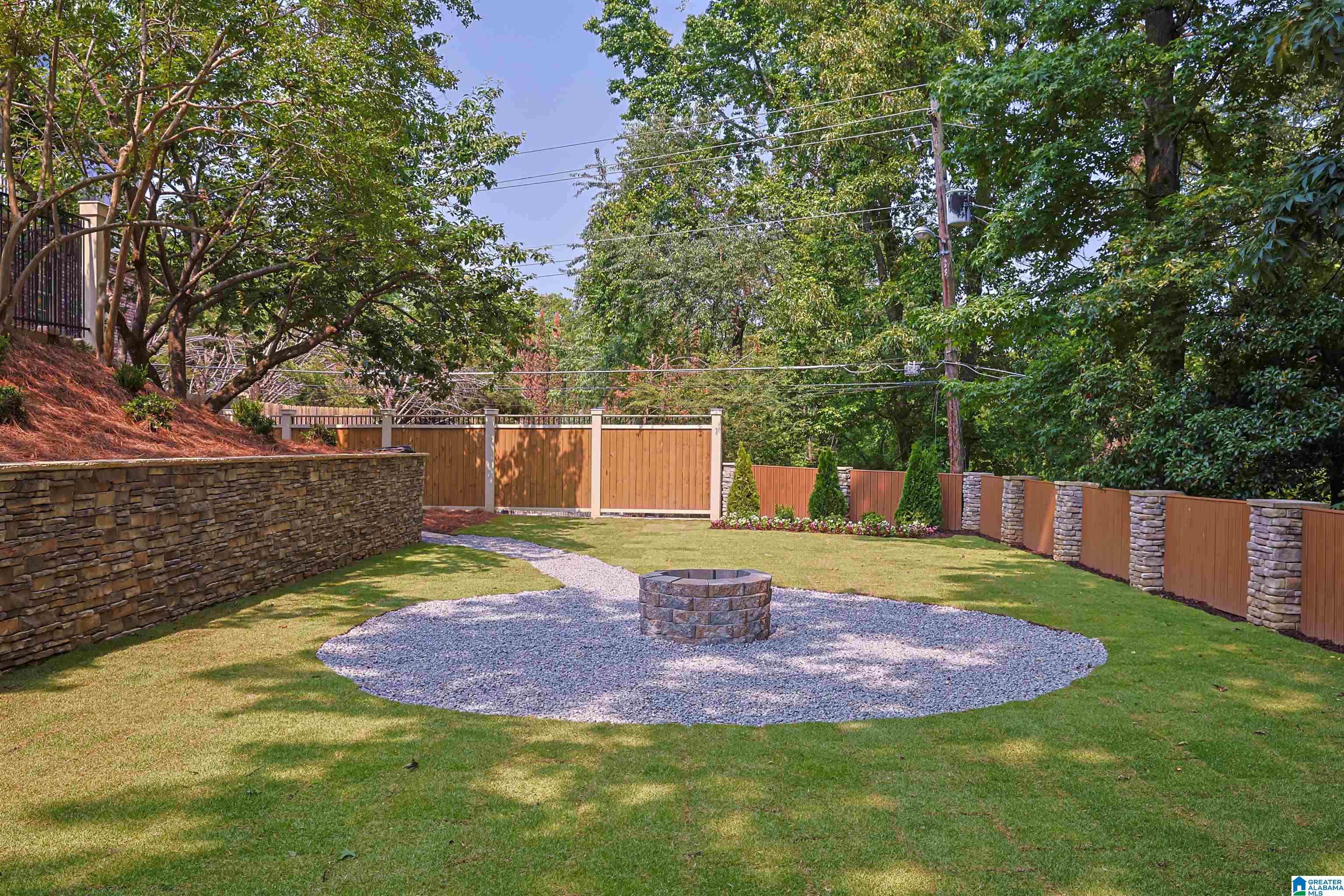 1533 Wellington View Road Birmingham, AL 35209 - Photo 27 of 38
