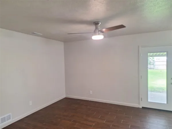 $1,995 | 209 Heather Drive, Garland, TX 75042