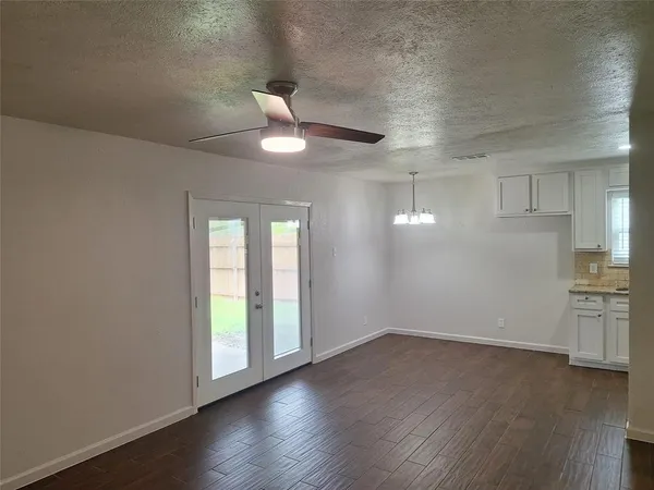 $1,995 | 209 Heather Drive, Garland, TX 75042