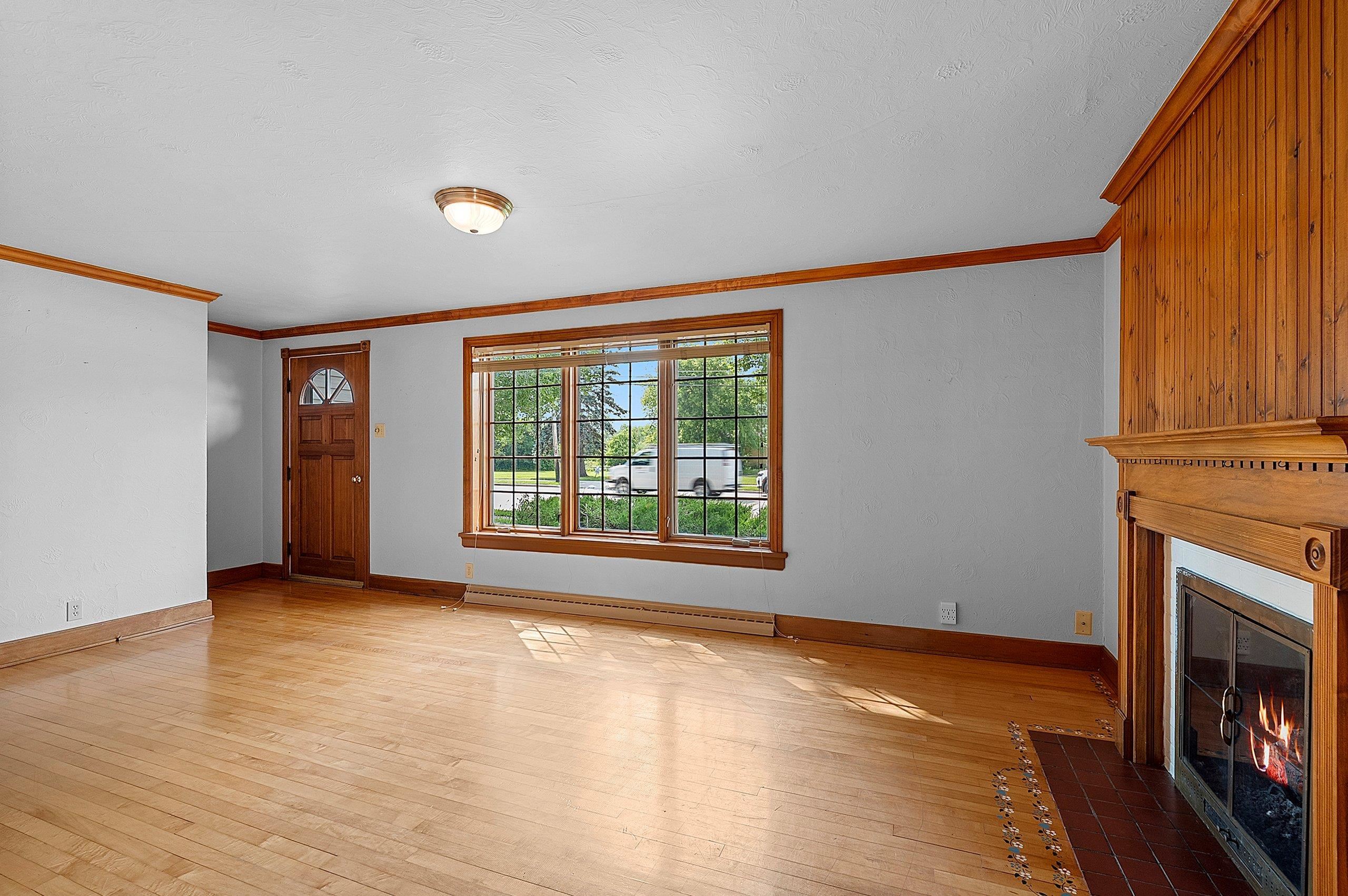 1313 Lost Dauphin Road De Pere, WI 54115 - Photo 8 of 43