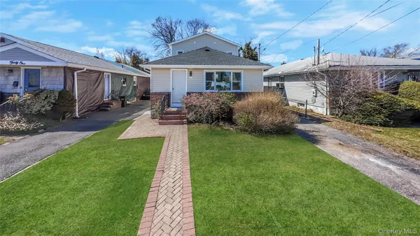 $849,000 | 37 Lancaster Place, Hempstead, NY 11550