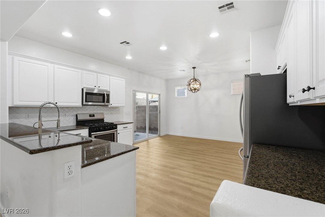 10585 Cave Ridge Street Las Vegas, NV 89179 - Photo 12 of 36