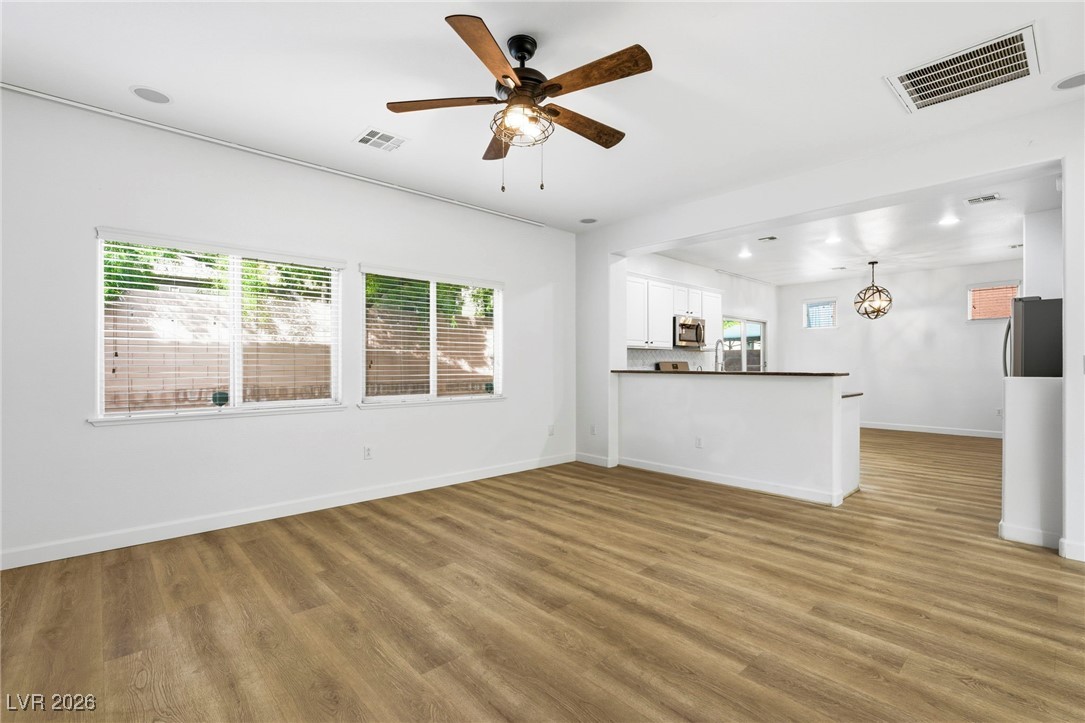 10585 Cave Ridge Street Las Vegas, NV 89179 - Photo 9 of 36