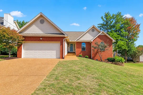 $2,600 | 3053 Cody Hill Road, Nashville, TN 37211