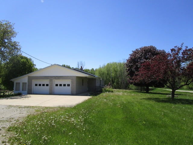 3432 Mann Road Cheboygan, MI 49721 - Photo 5 of 56 Gallery Image 5