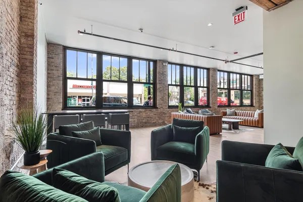 $5,435 | 2032 North Clybourn Avenue, Unit 337, Chicago, IL 60614