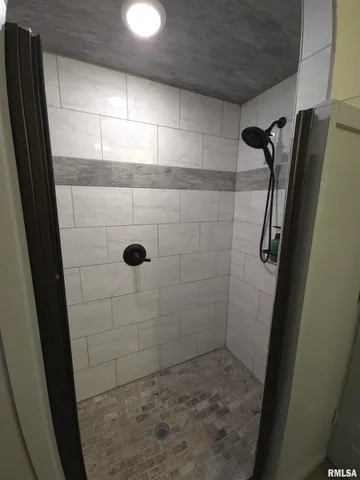 $559,000 | 3477 Sneed Road, Carbondale, IL 62902