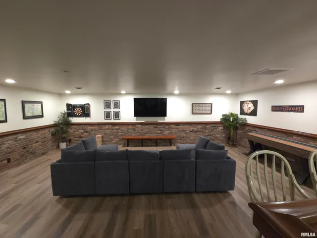 $559,000 | 3477 Sneed Road, Carbondale, IL 62902