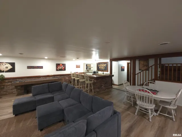 $559,000 | 3477 Sneed Road, Carbondale, IL 62902