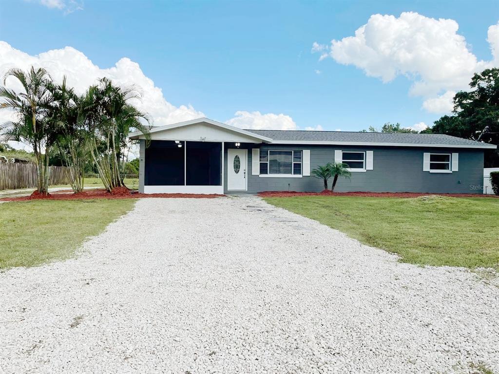 3018 Der Road Plant City, FL 33566 - Photo 1 of 1 Front