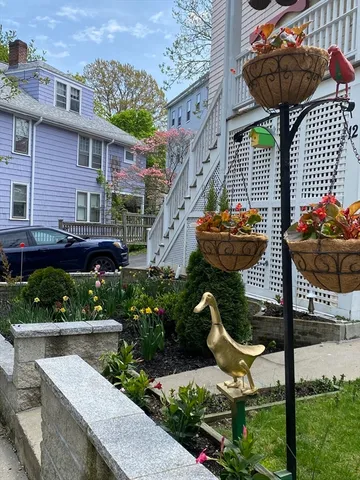 $4,975 | 12 Eliot Crescent, Unit 2, Brookline, MA 02467