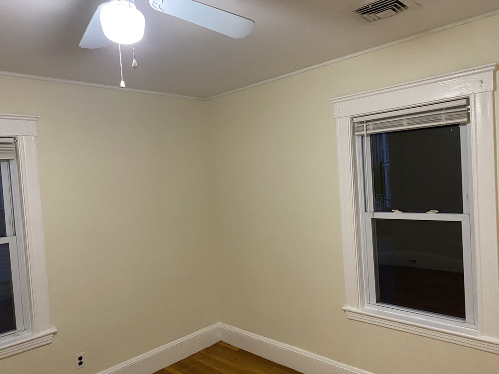 12 Eliot Crescent, Unit 2 Brookline, MA 02467 - Photo 9 of 18