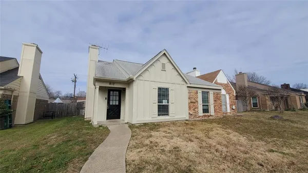 $1,650 | 817 Denmark Drive, Mesquite, TX 75149